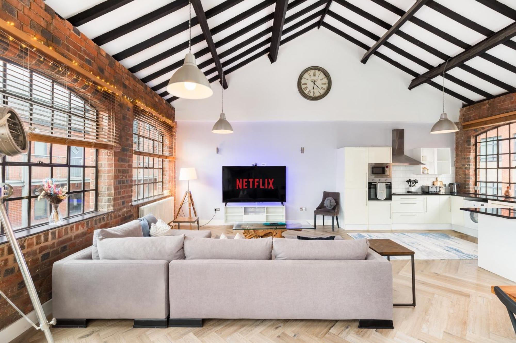 High End Luxury Townhouse In Jq, 4 Bedrooms, Flat Screen Tv In All Rooms, Free Parking, Near Birmingham City Centre Deposit Required Bagian luar foto