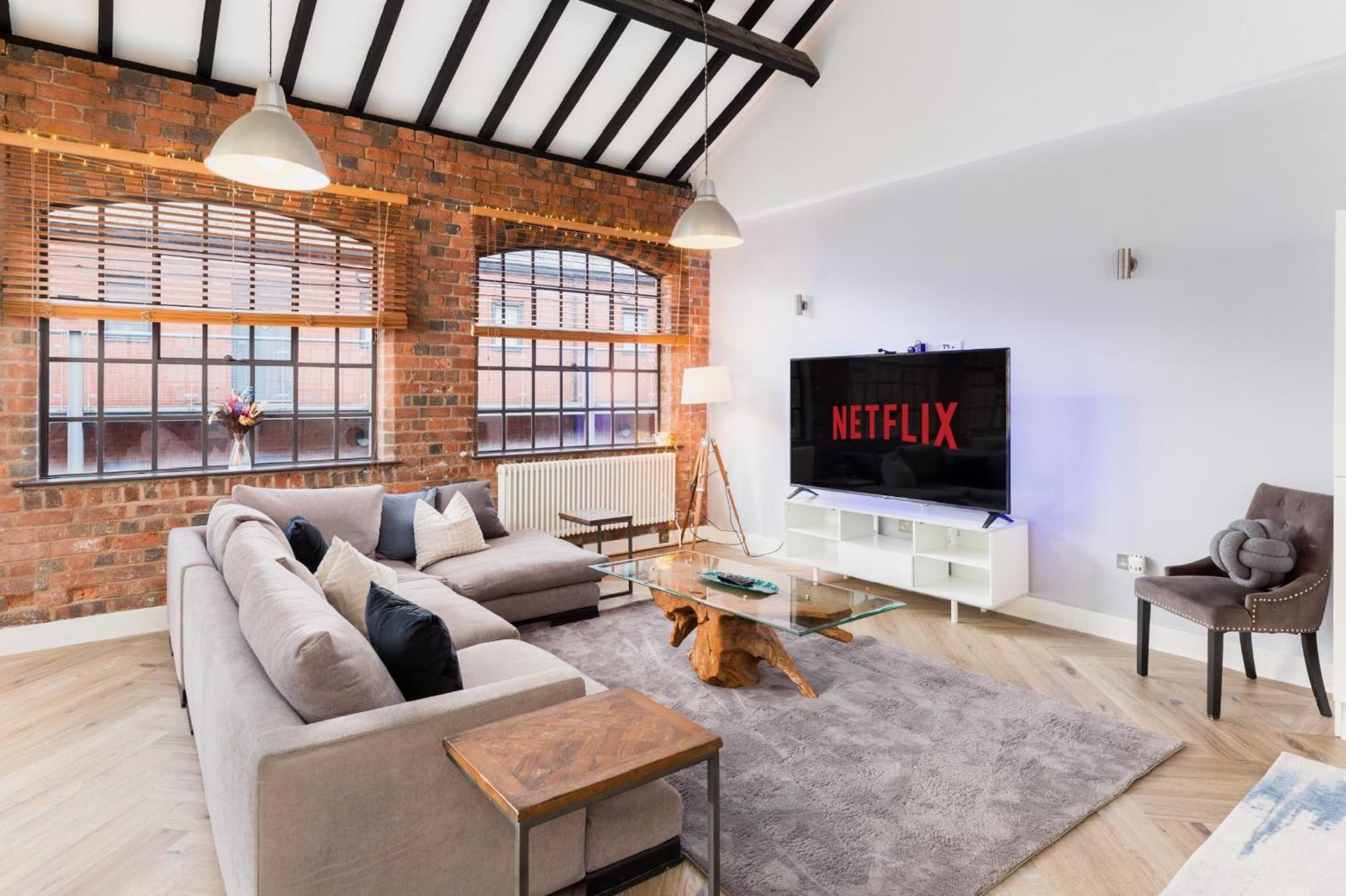 High End Luxury Townhouse In Jq, 4 Bedrooms, Flat Screen Tv In All Rooms, Free Parking, Near Birmingham City Centre Deposit Required Bagian luar foto