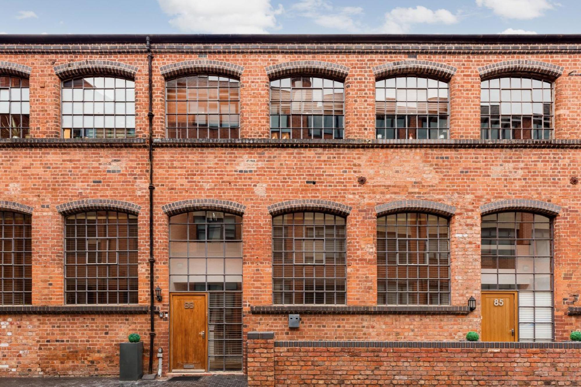 High End Luxury Townhouse In Jq, 4 Bedrooms, Flat Screen Tv In All Rooms, Free Parking, Near Birmingham City Centre Deposit Required Bagian luar foto